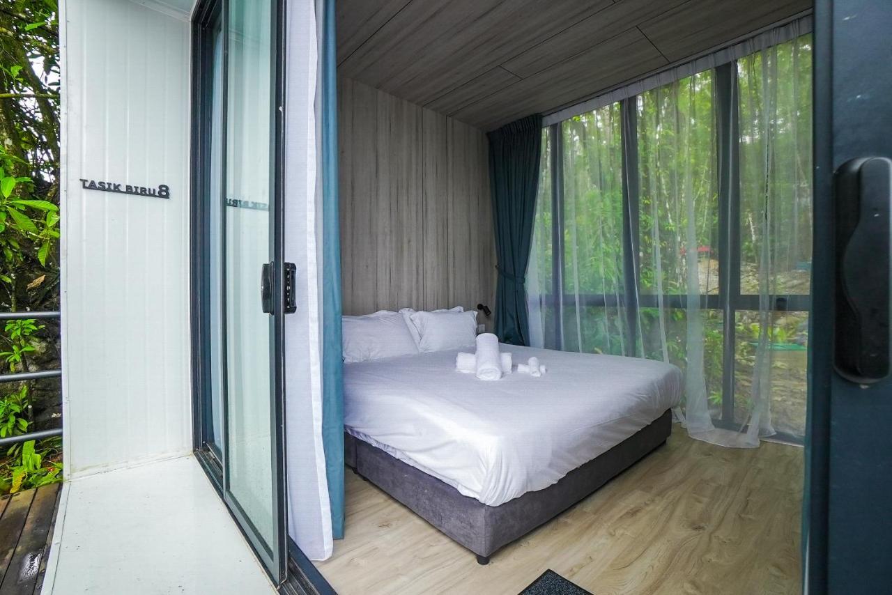 Roxy Tasik Biru Resort City Bau Exterior photo
